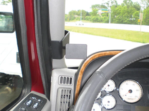 Left Pillar Mount for International Lonestar, Prostar