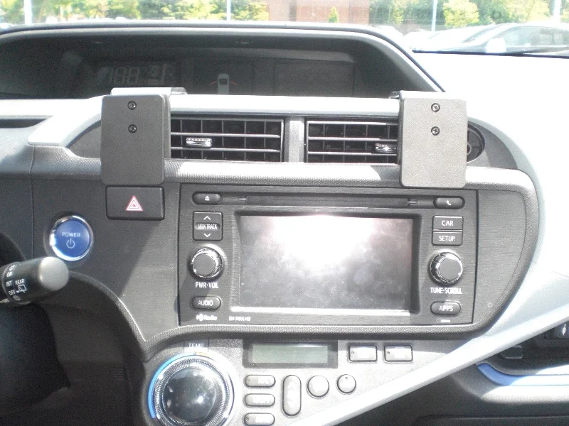 Center Dash Mount for Toyota Prius C